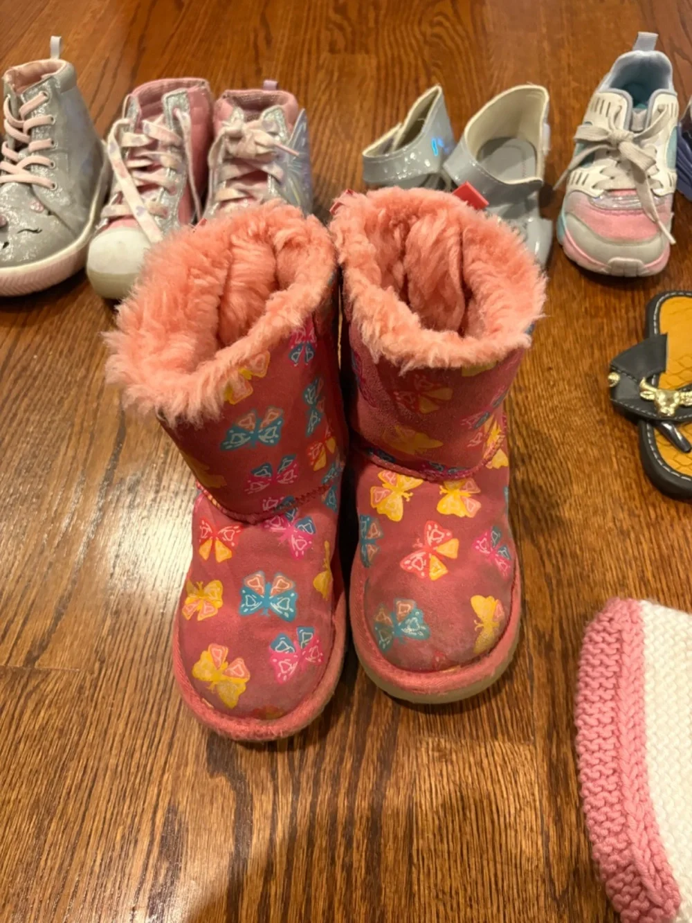 Girls Mixed fall / winter shoes and boots including UGGS